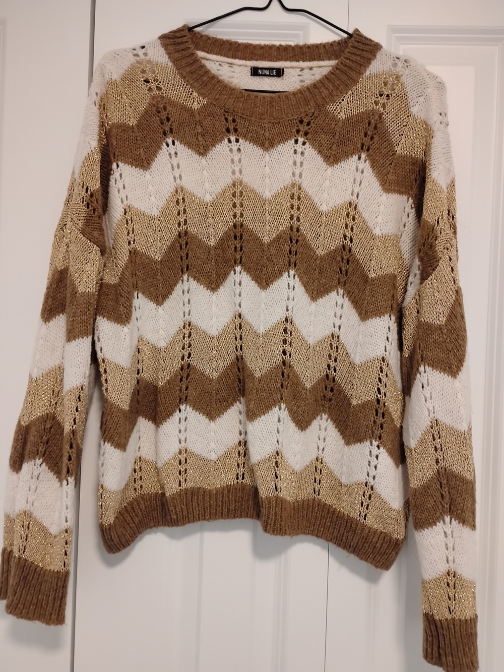 Chevron Knit Sweater in White and Brown
